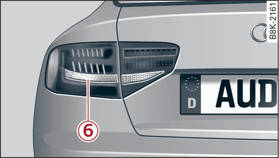 LED rear light: Bulbs in side panel and boot lid